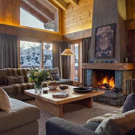 With Hot Tub And Stunning Views *