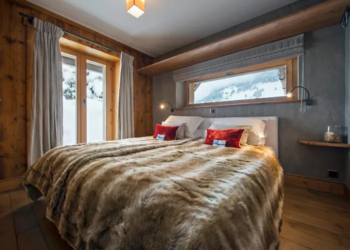 With Hot Tub And Stunning Views Вилла